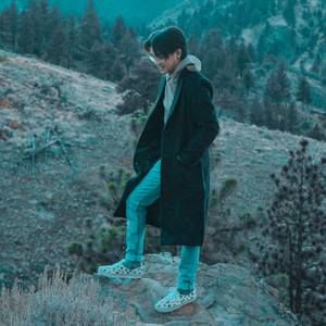 Meet your Posher, Carljay